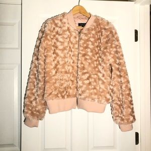 Faux fur light pink jacket XL zip up and pockets